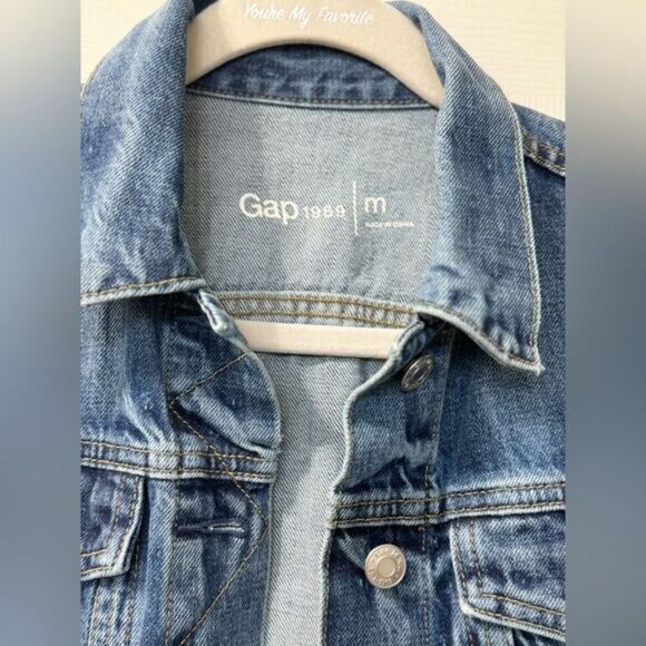 Gap Women’s Medium Wash Blue Denim Jean Jacket Sz M EUC - Picture 6 of 10